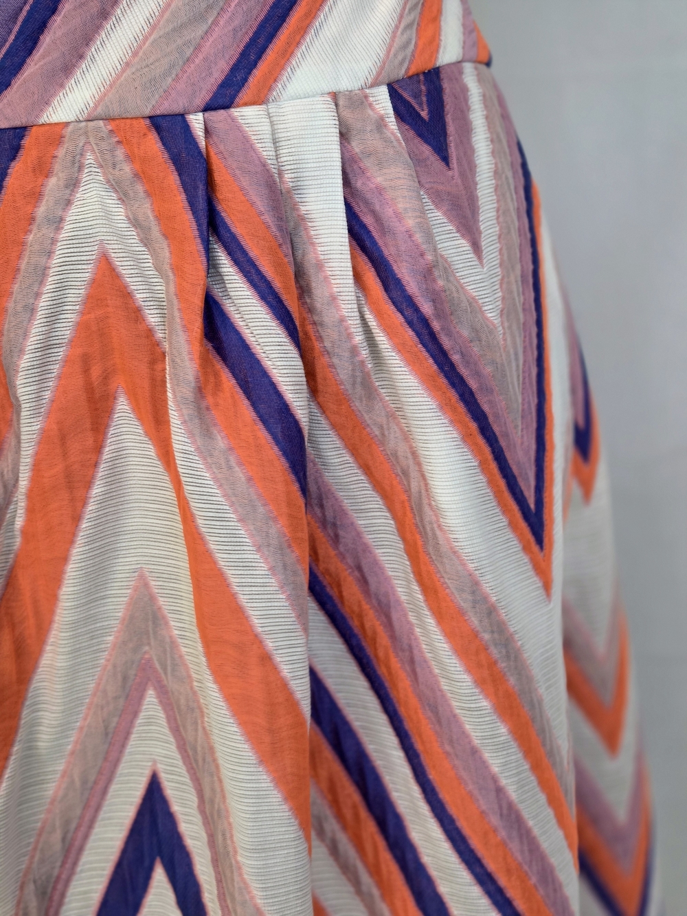 Emporio Armani Chevron Pleated Midi Skirt | Multicolor Textured Cotton Blend | - Picture 4 of 16